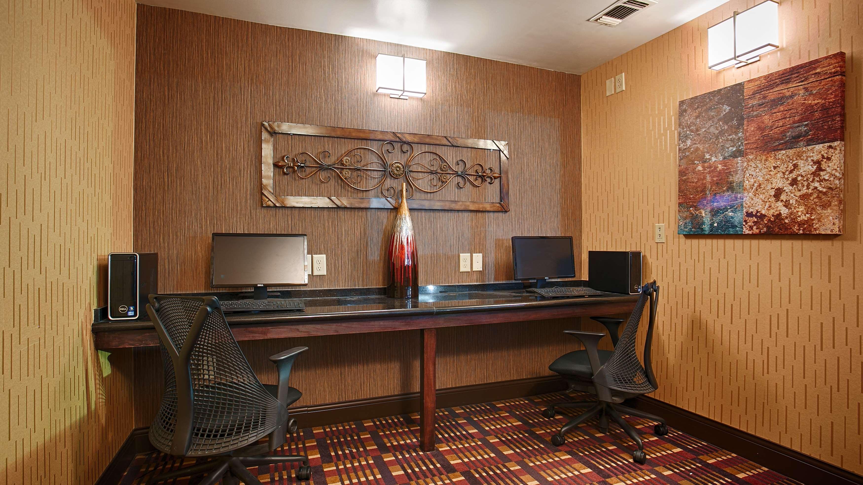 Best Western Plus Midwest Inn & Suites Salina Kültér fotó