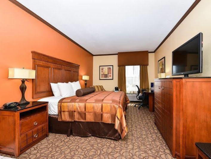 Best Western Plus Midwest Inn & Suites Salina Kültér fotó
